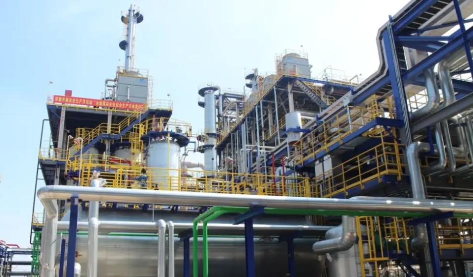 Waste oil recycling plant