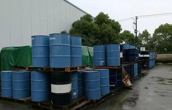 Use engine oil recycling programs